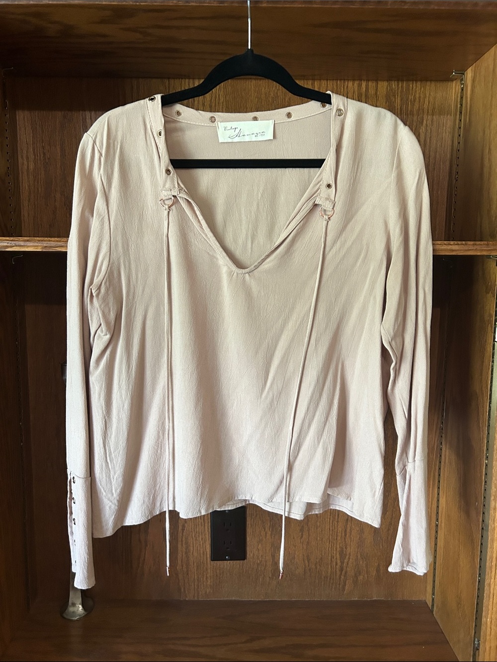 Vintage Havana Pale Blush Tan Lace-Up V-Neck Long Sleeve Grommet Top